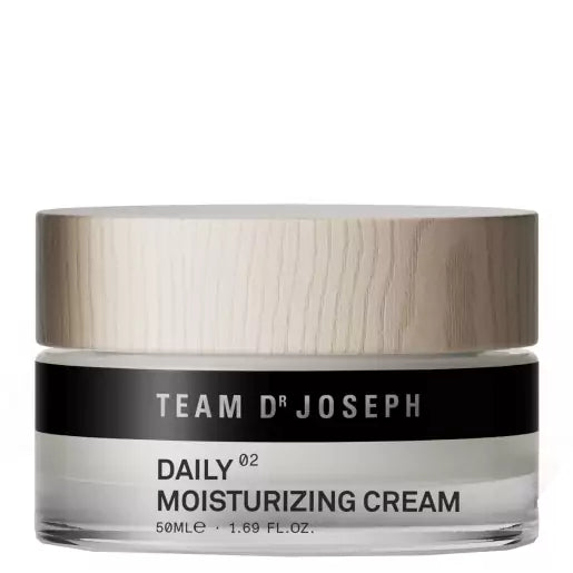 TEAM DR. JOSEPH DAILY MOISTURIZING CREAM