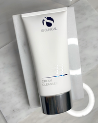 iS CLINICAL  CREAM CLEANSER